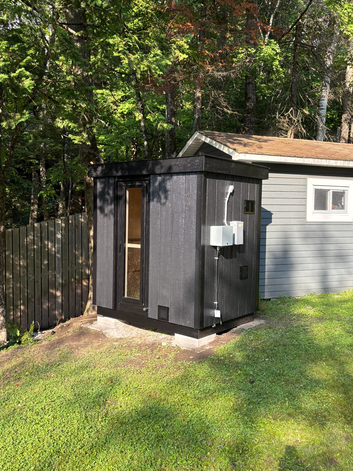 Ryt Saunas Löyly (Black Series) outdoor sauna